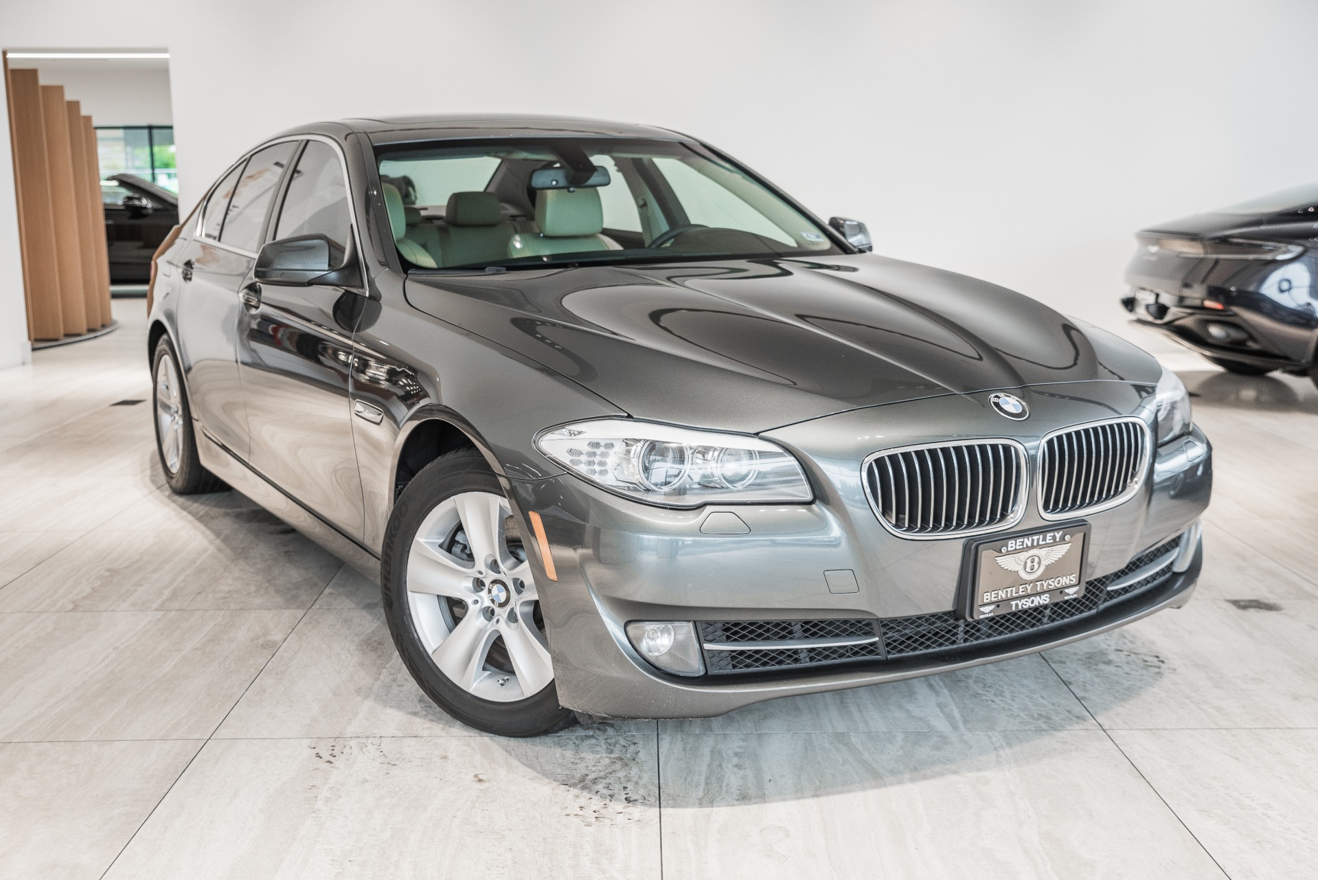 13 Bmw 5 Series 528i Xdrive Stock Pw For Sale Near Vienna Va Va Bmw Dealer For Sale In Vienna Va Pw Exclusive Automotive Group