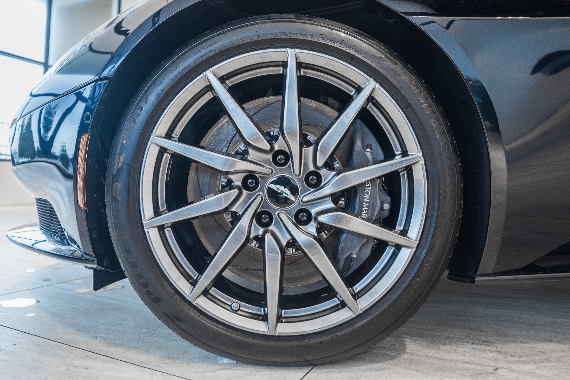 Aston Martin DB11 Tyre Cushions