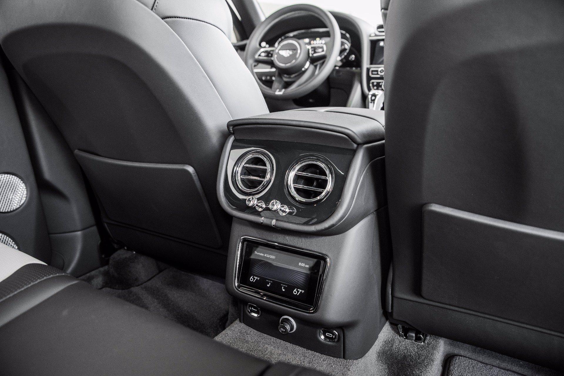 https://www.exclusiveautomotivegroup.com/imagetag/2534/23/l/New-2021-Bentley-Bentayga-V8-1622653541.jpg