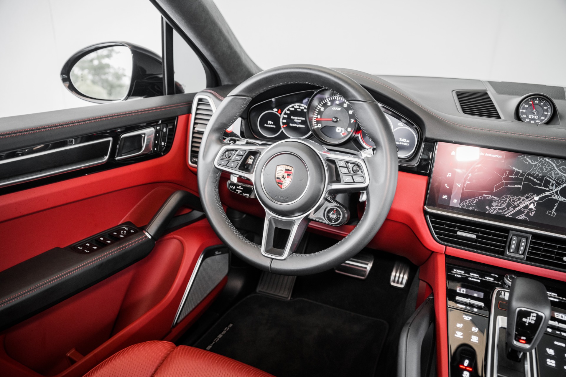 2022 Porsche Cayenne Coupe Interior