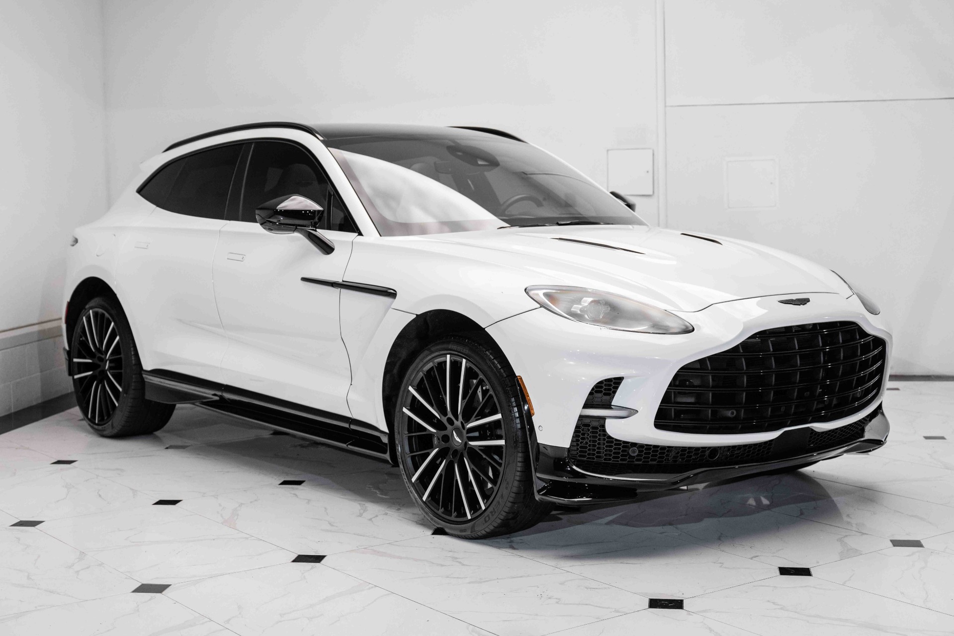 Used 2023 Aston Martin DBX 707 For Sale ($199,995) | Exclusive ...